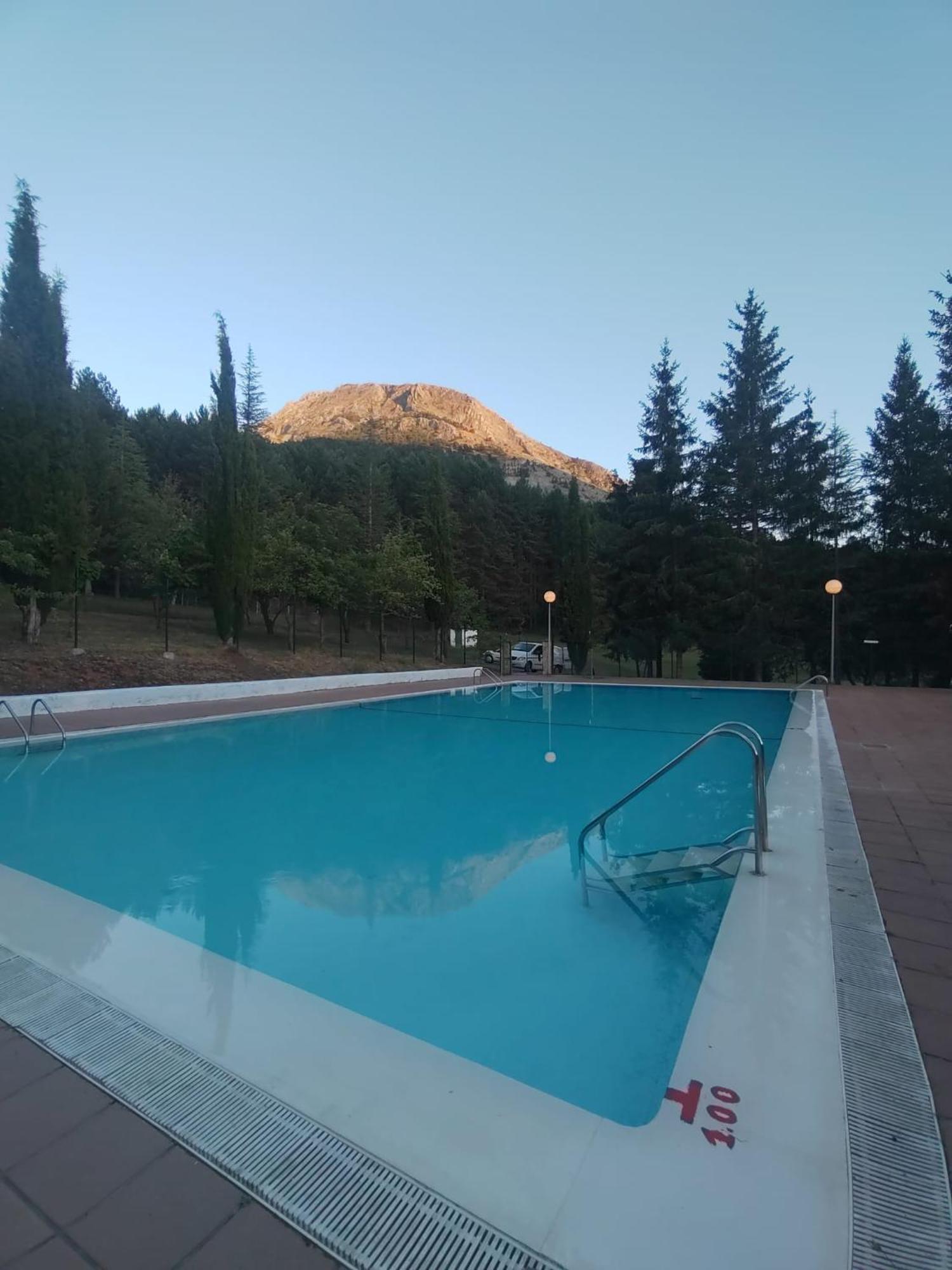 Kyomu Resort Hostel Velilla del Rio Carrion المظهر الخارجي الصورة
